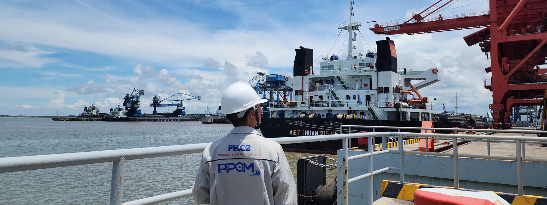 Vận hành cảng&quản lý thiết bi·